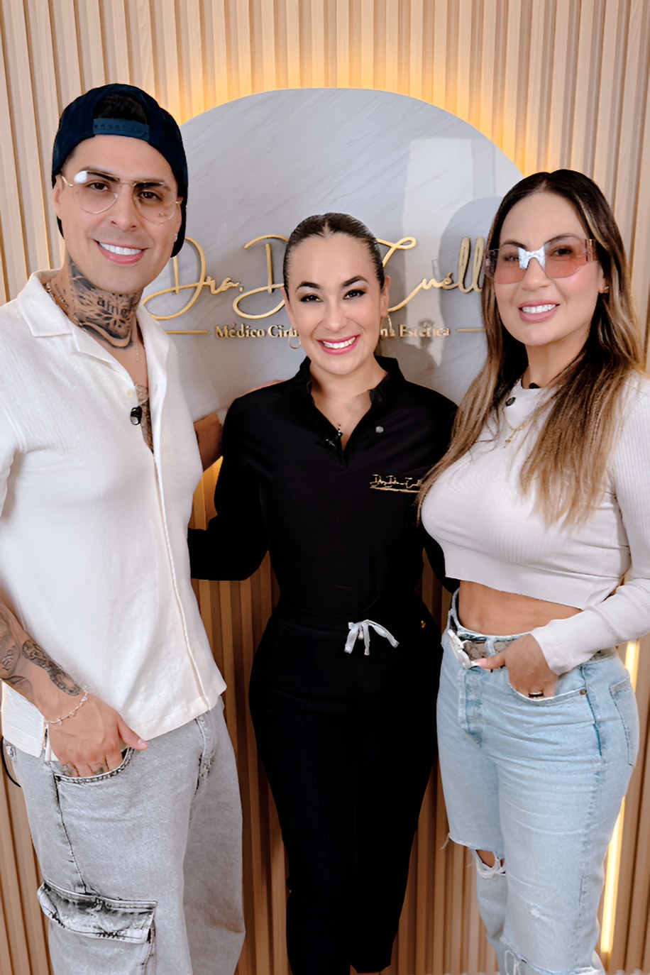 Dra. Diana Cuéllar con invitados